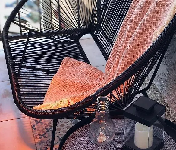 Stan Na Dan Stella شقة سومبور